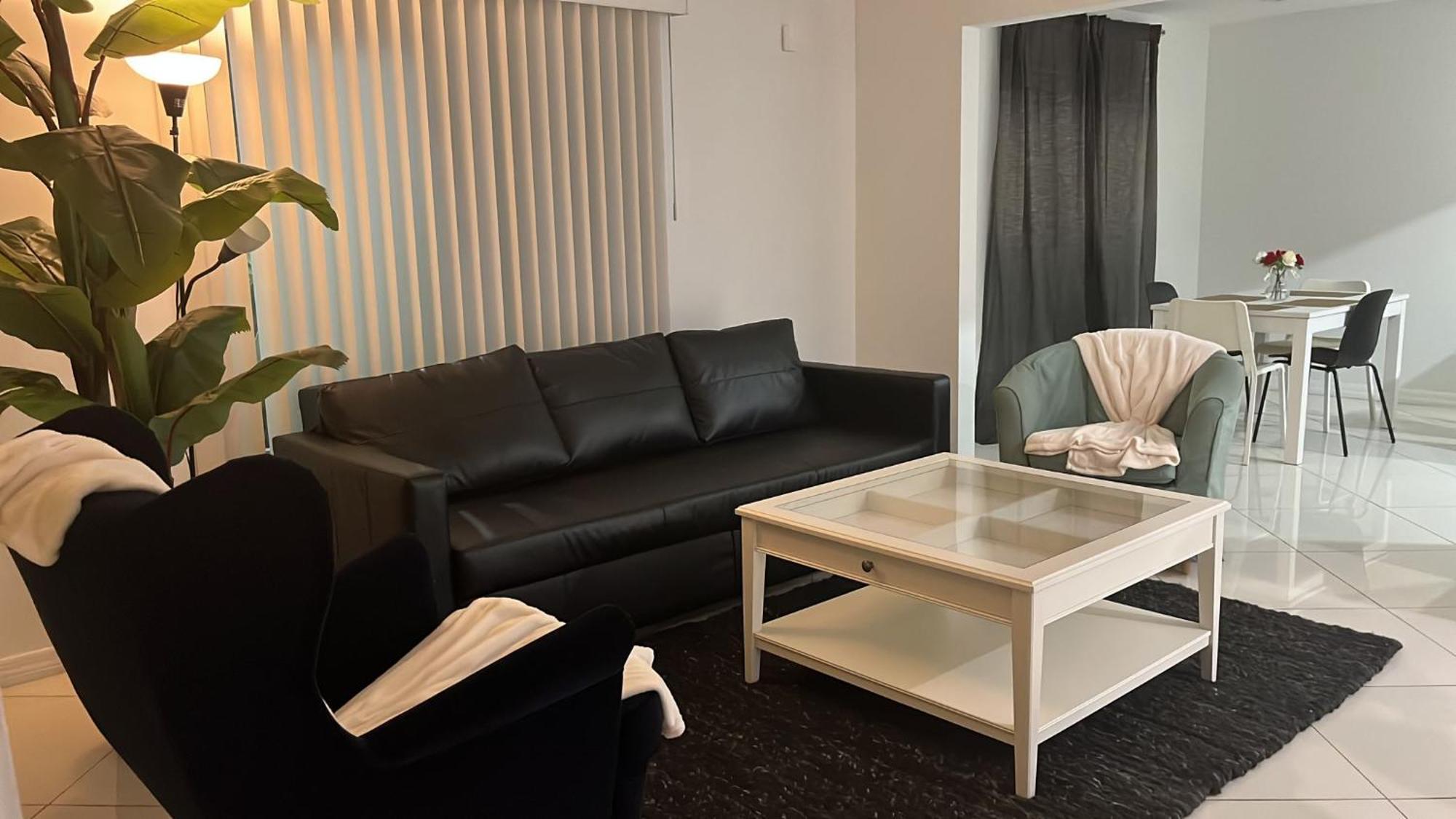 Beautiful, Fully Furnished 4Bed 2Bath House - 5 Minute Walk To Miracle Mile Downtown Coral Gables Villa Miami Eksteriør billede