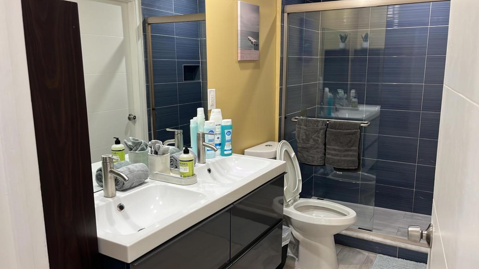 Beautiful, Fully Furnished 4Bed 2Bath House - 5 Minute Walk To Miracle Mile Downtown Coral Gables Villa Miami Eksteriør billede